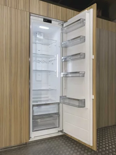Pando PFBI FRIGO beépíthető hűtőszekrény